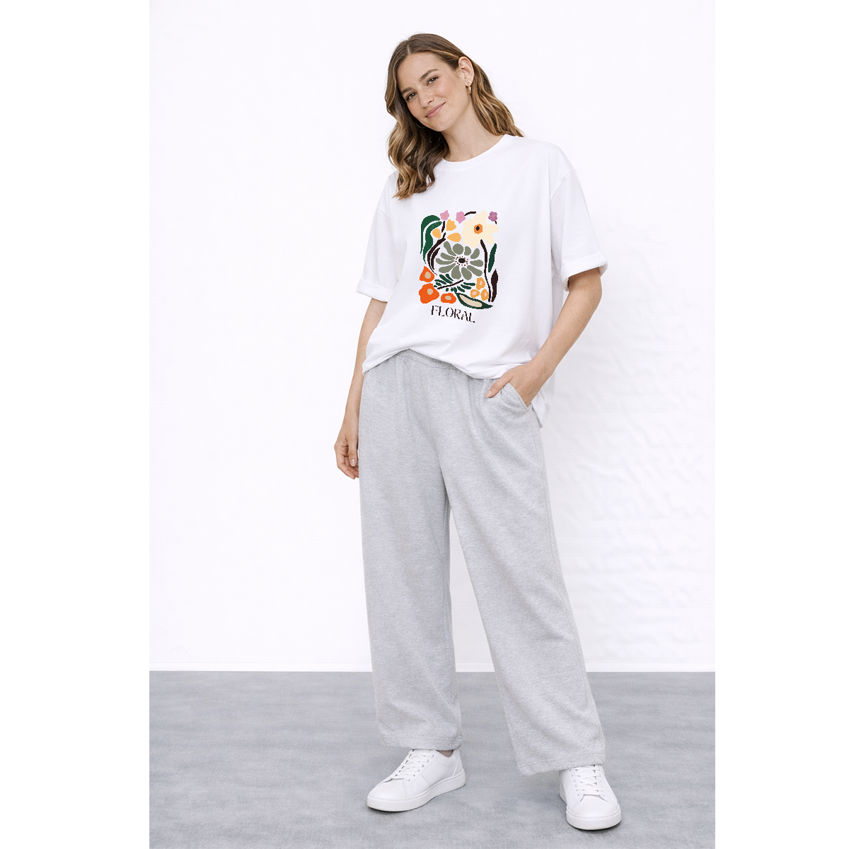 Modelo over green flower