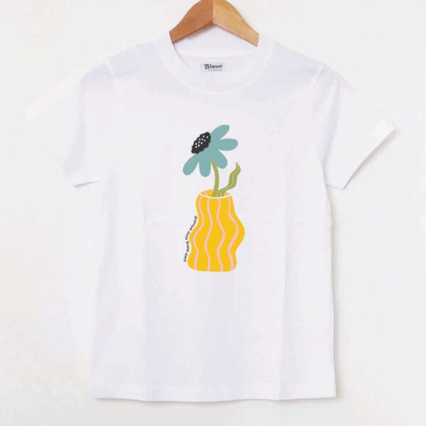 Remera Básica Estampada «Florero» BL836