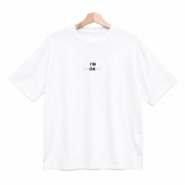 Remera Boxy Estampada «I’m broken» BL912
