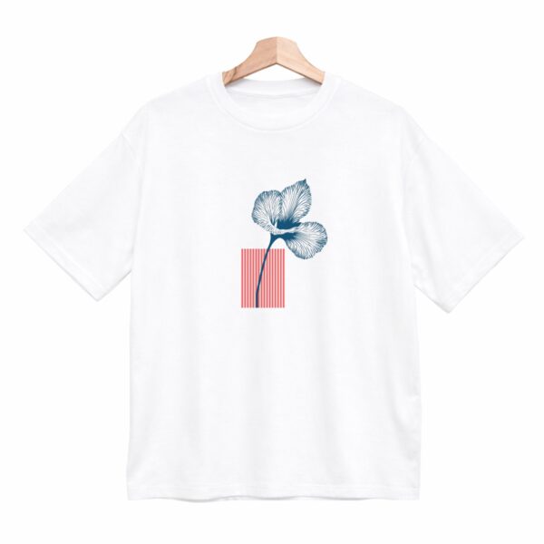 Remera Boxy Estampada «Flor Líneal» BL889